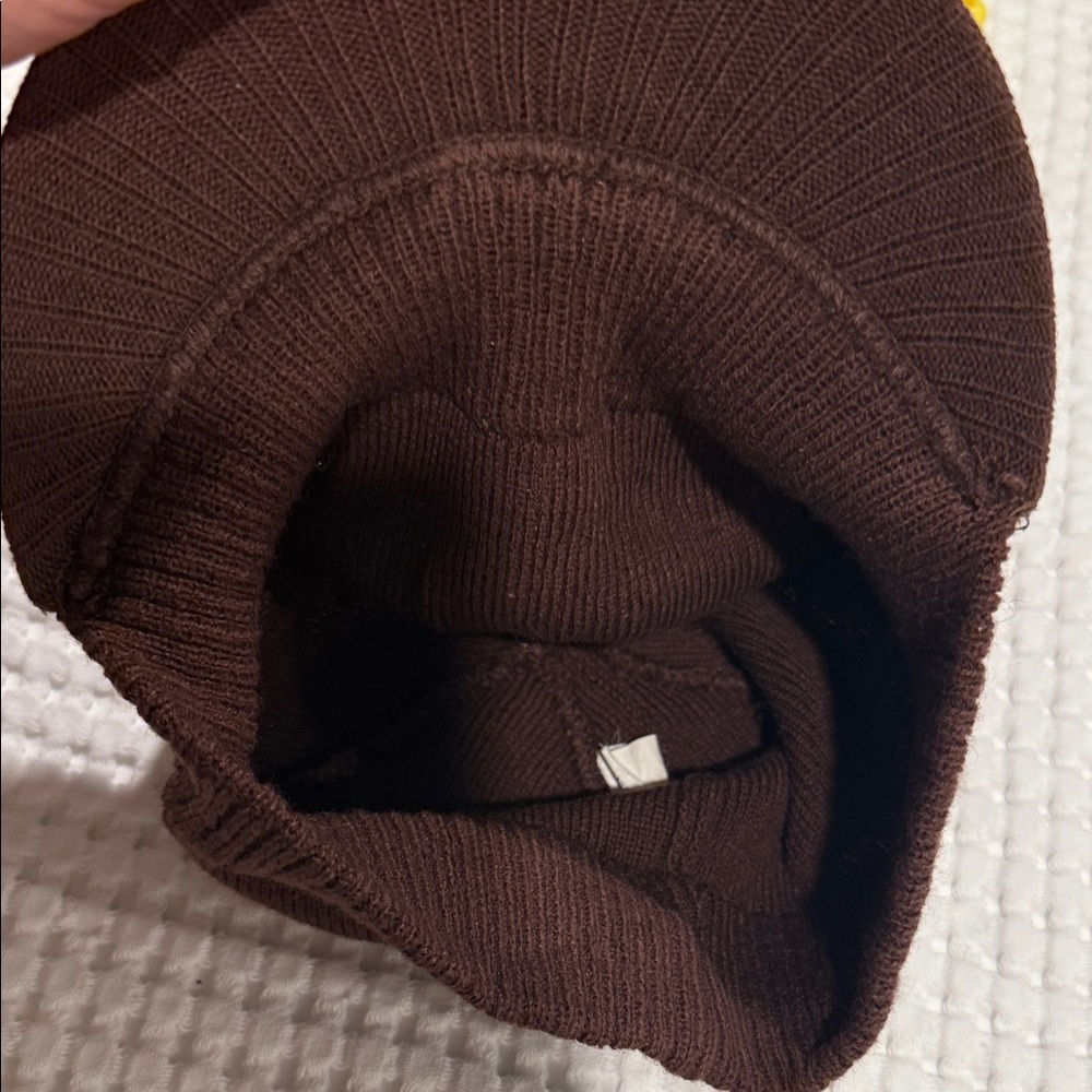 Stylish Brown and Tan Knit Cap and Glove Set - Picture 7 of 8